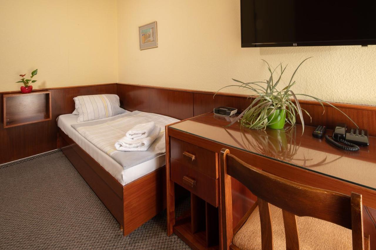 Reva Hotel Janske Lazne Exterior photo